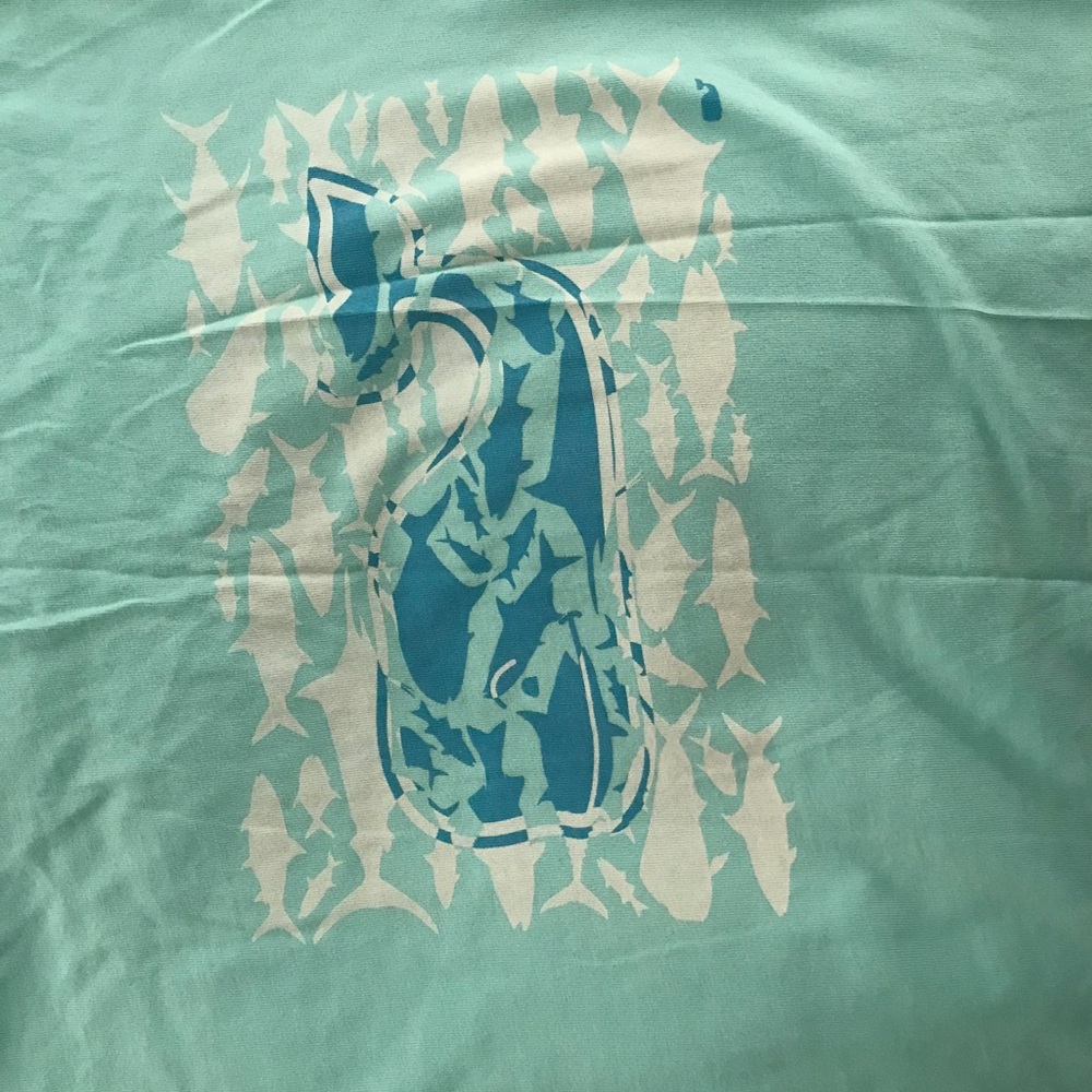 Vineyard vines T-shirt